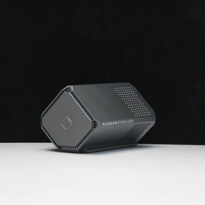 강력하고 휴대용 자동차 공기 정화기 도로에서 알레르기 항원 및 오염 물질 제거